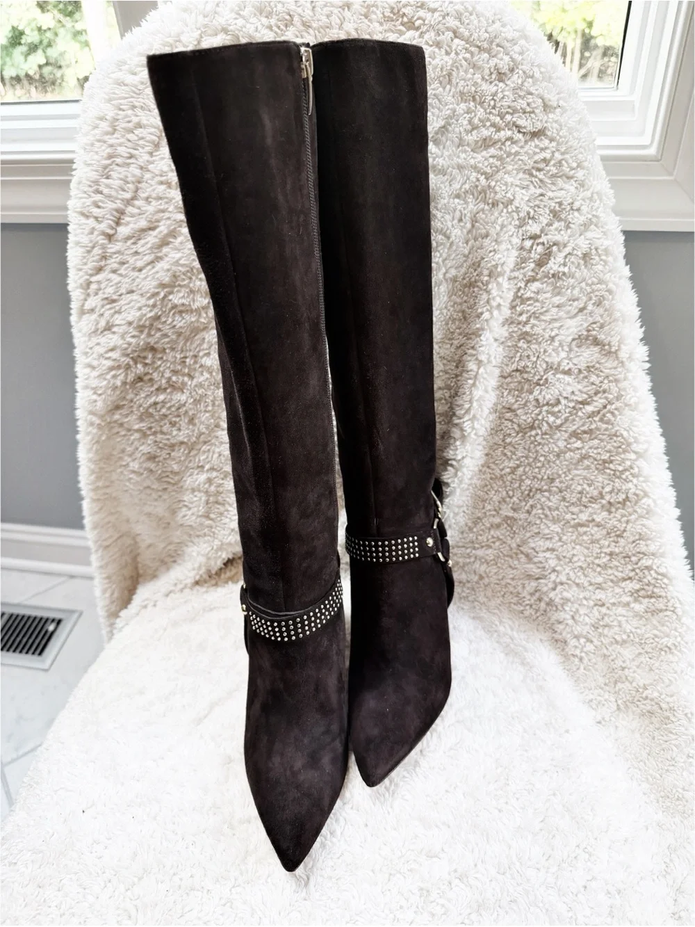 Via Spiga sleek dark